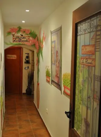 Apartment La Casa Pintada *