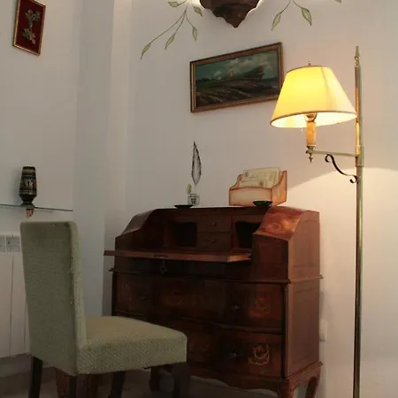 Apartment La Casa Pintada *